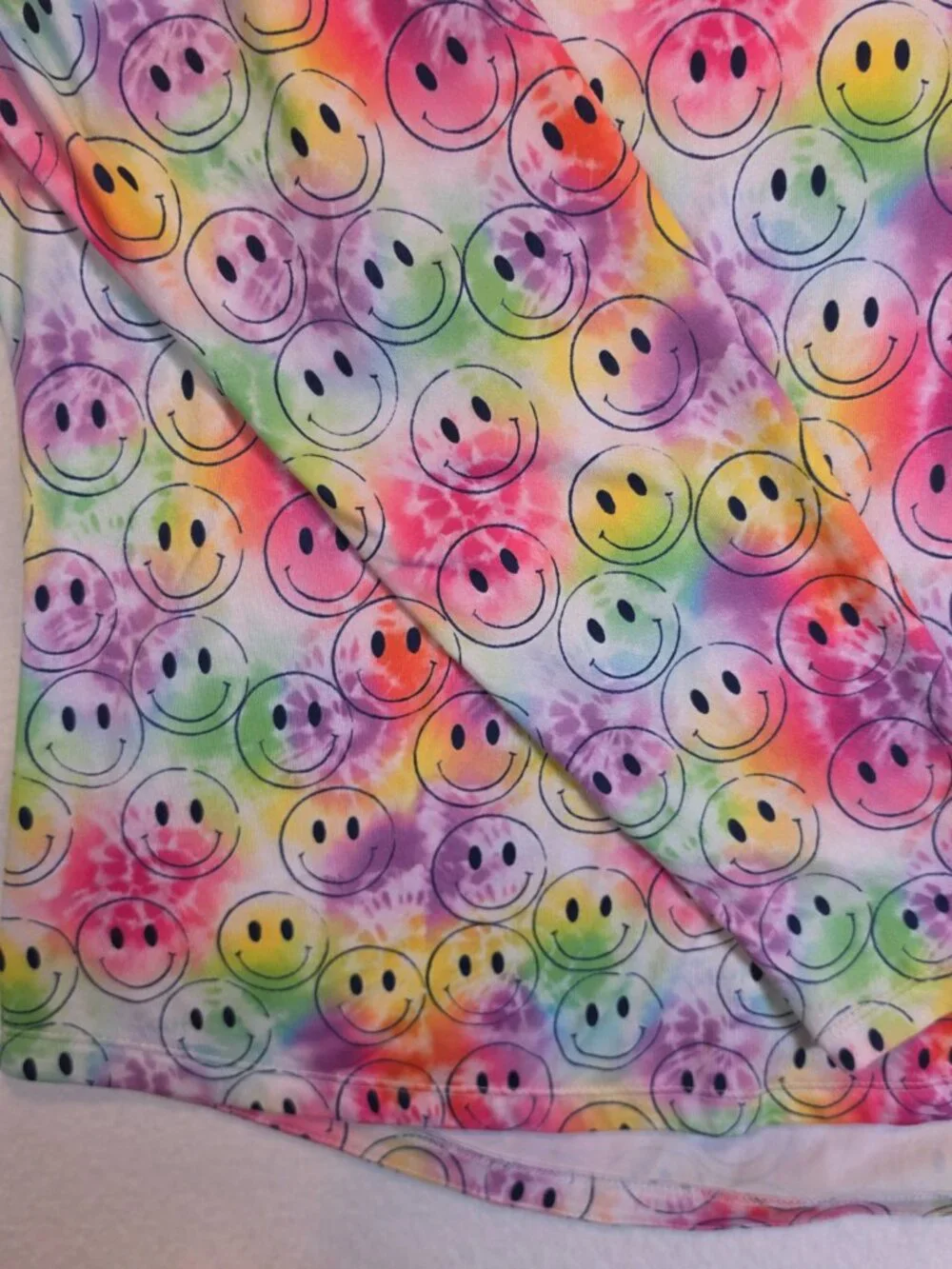Ava Therese Smiley Face Tie Dye Long Sleeve Plus Size Top 2XL